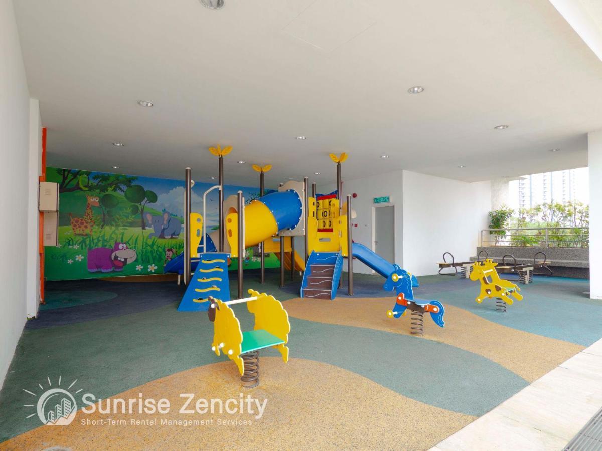 Seaview Condo Near Rf Mall, Food Court & Free Netflix Johor Bahru Exterior foto