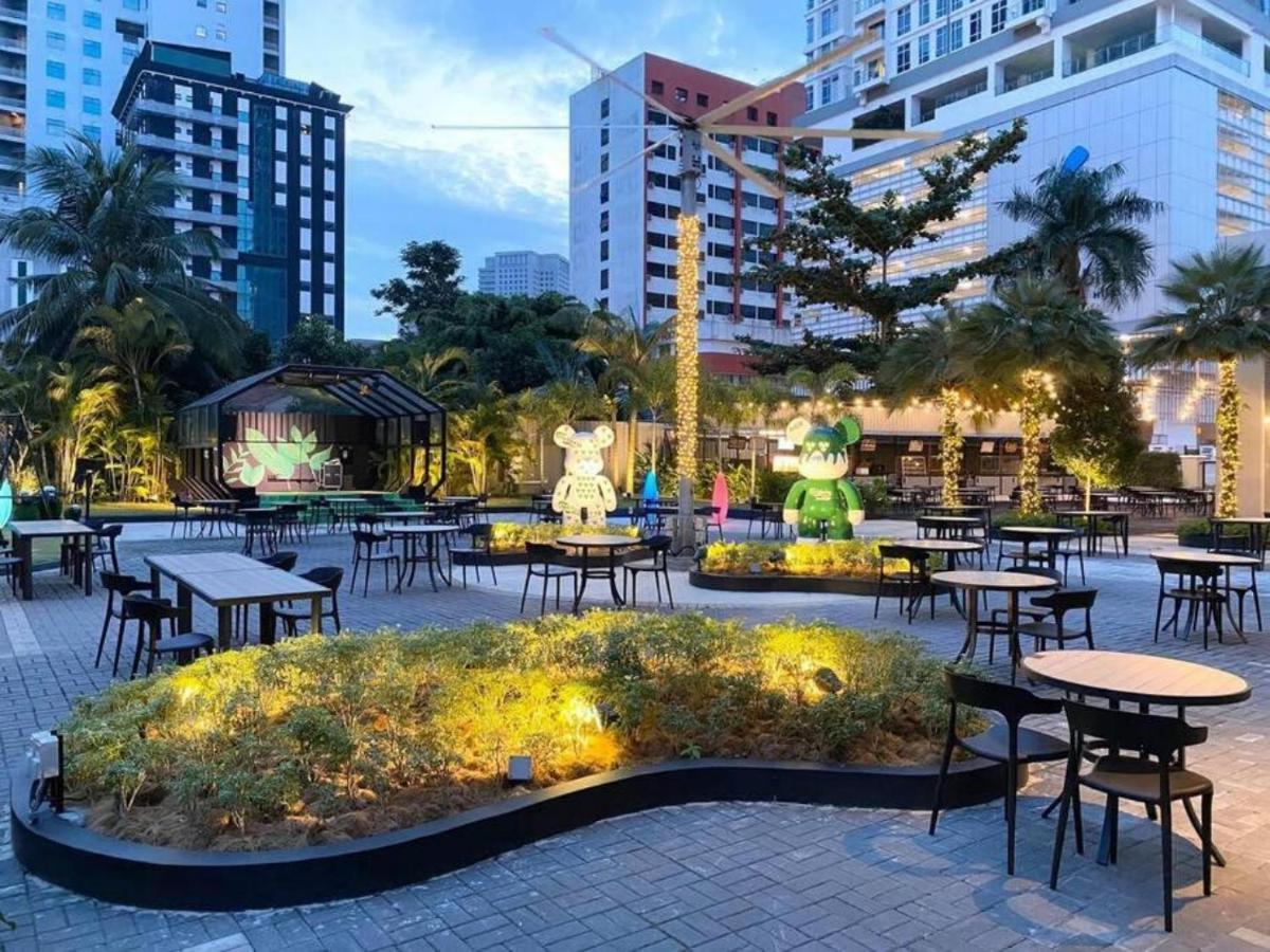Seaview Condo Near Rf Mall, Food Court & Free Netflix Johor Bahru Exterior foto